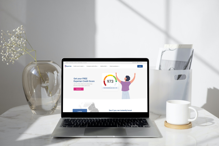 Free credit score check online with Experian
